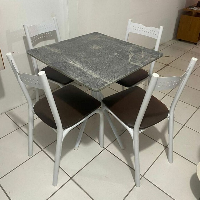 Conjunto Mesa com 4 Cadeiras para Cozinha 70cm Tampo Granito - Ciplafe