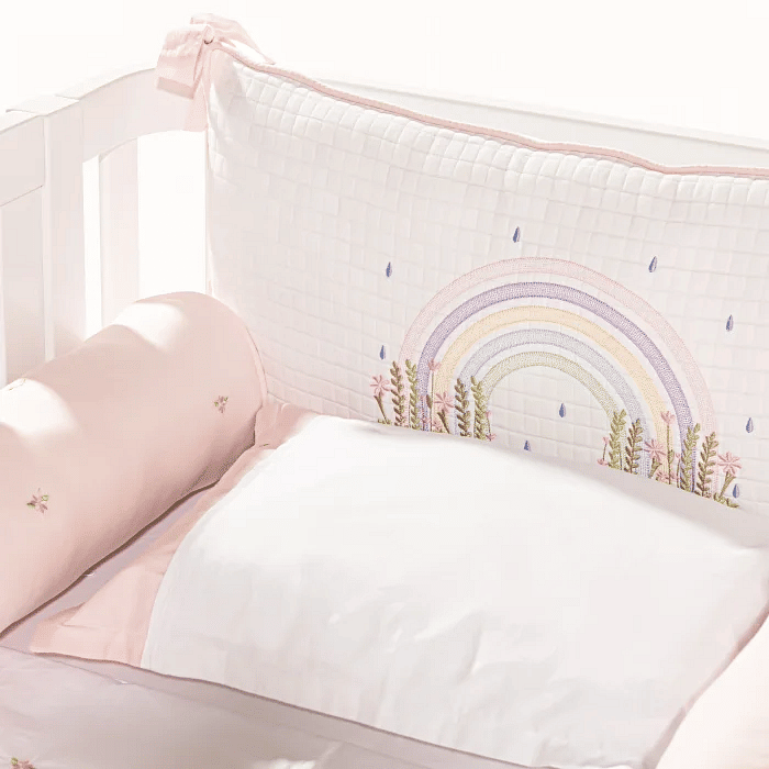 Kit de Berço Arco-Íris Bordado 3 Peças em Percal 230 fios antialérgico para Berço Americano