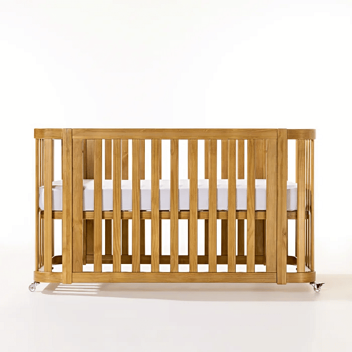 Berço Evolutivo 1,2,3 de Madeira Maciça 3 em 1 na Cor Mel com Rodinhas