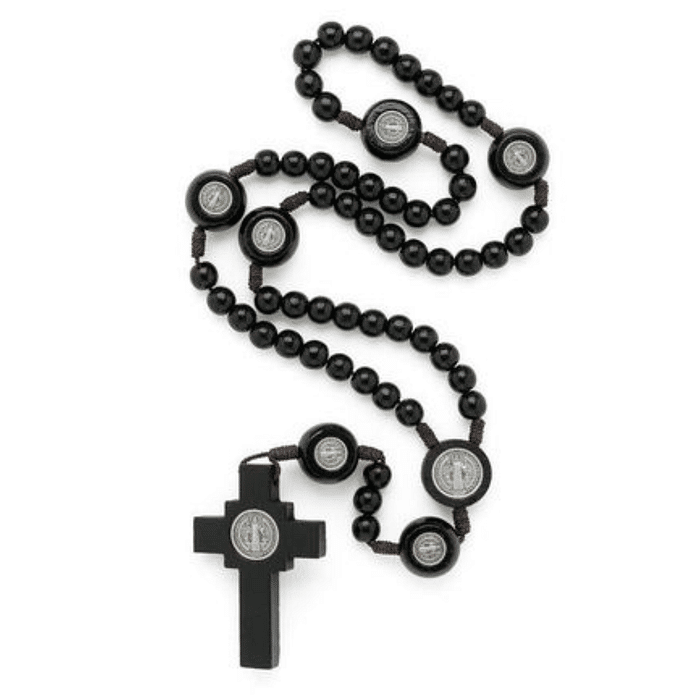 Terço de Madeira com Entremeio de São Bento e Imagens da Medalha nos Mistérios