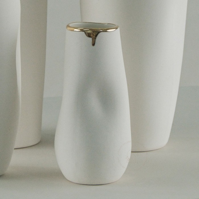 Vaso em Porcelana c/ Ouro - PP