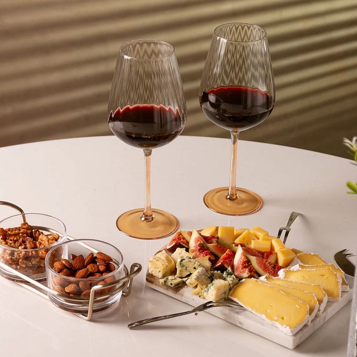 Cj 2 Taças de Vinho c/ Haste Âmbar Classic 560ml