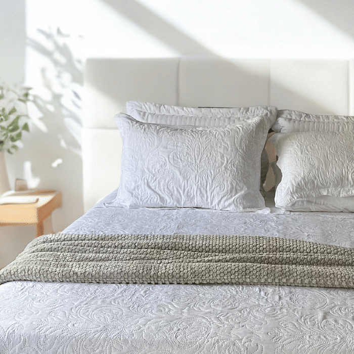 Kit Colcha Boutis Casal Branco