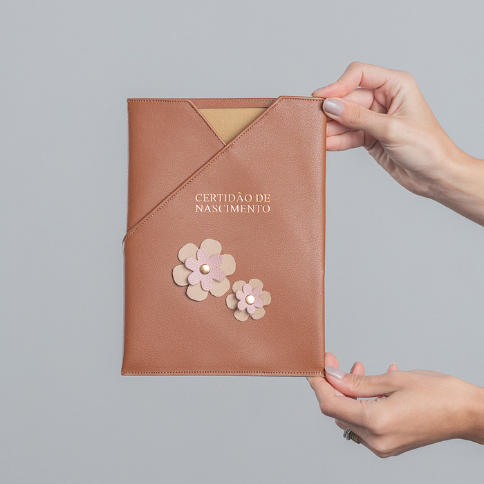 Certidão de Nascimento Gy Flor