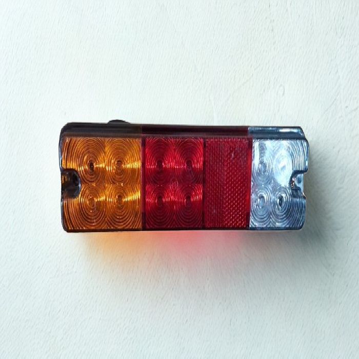 1376749LED LANTERNA TRASEIRA LED UNIVERSAL-HYSTER/YALE/TOYOTA