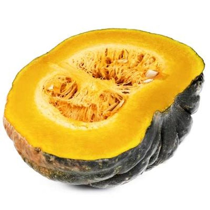 Abóbora Cabotiá Orgânica PEDAÇO (cortada  na metade) - em média 900 Gramas a 1 KG