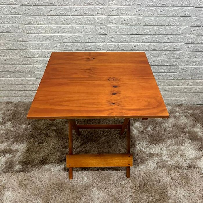 Mesa Dobrável 70x70 de Madeira