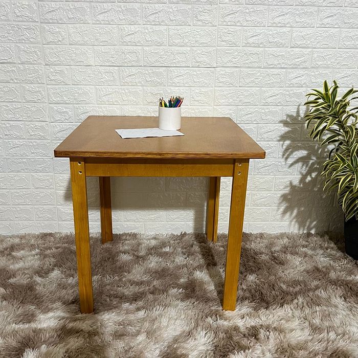 Mesa Infantil de Madeira