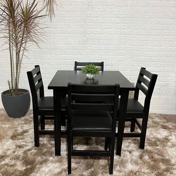 Conjunto Fixo Floresta Mesa 80x80 com 4 Cadeiras Estofadas