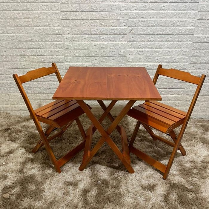 Conjunto Dobrável de Madeira Mesa 70x70 com 2 Cadeiras Luiz