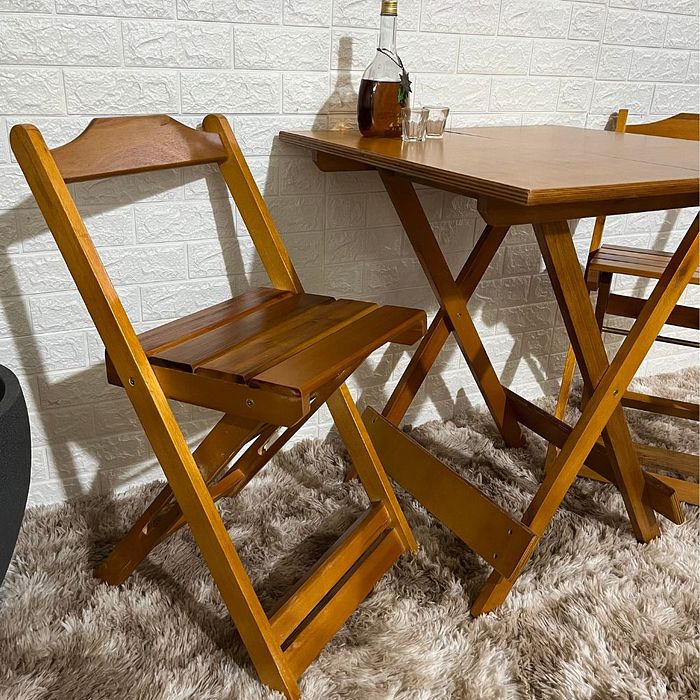 Conjunto Dobrável 70x70 Mesa com 2 Cadeiras Paraná