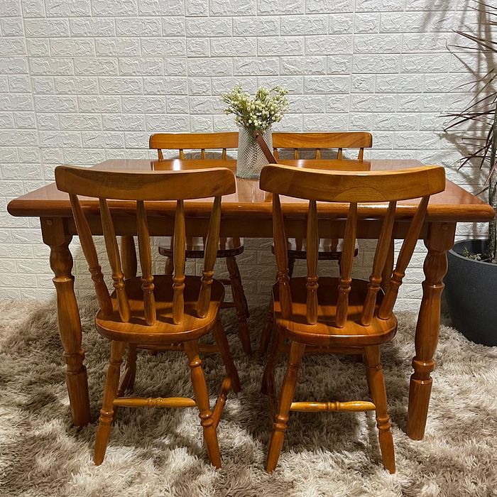 Conjunto Piratini Mesa 125x80 com 4 Cadeiras