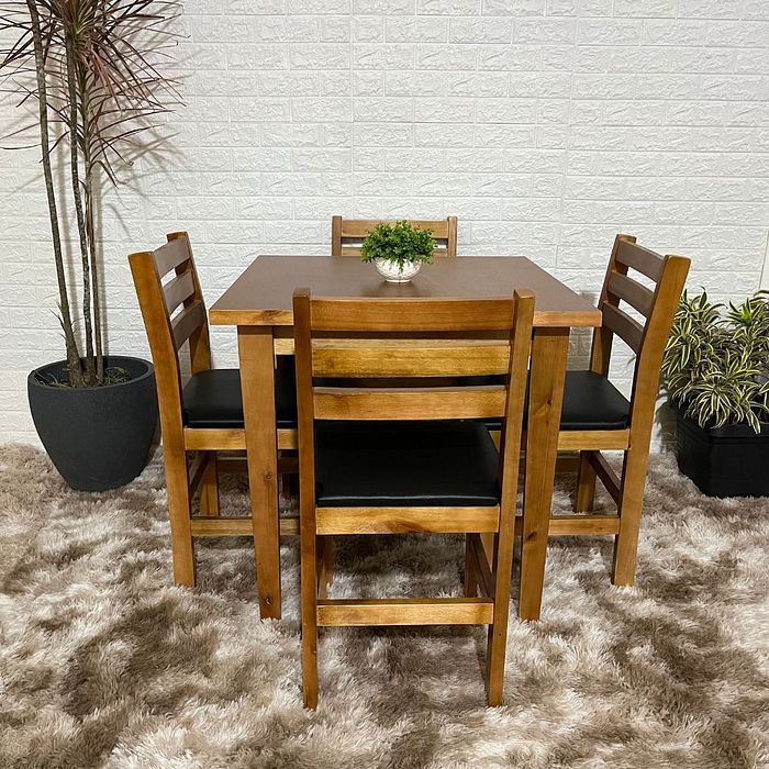 Conjunto Fixo Floresta Mesa 80x80 com 4 Cadeiras Estofadas