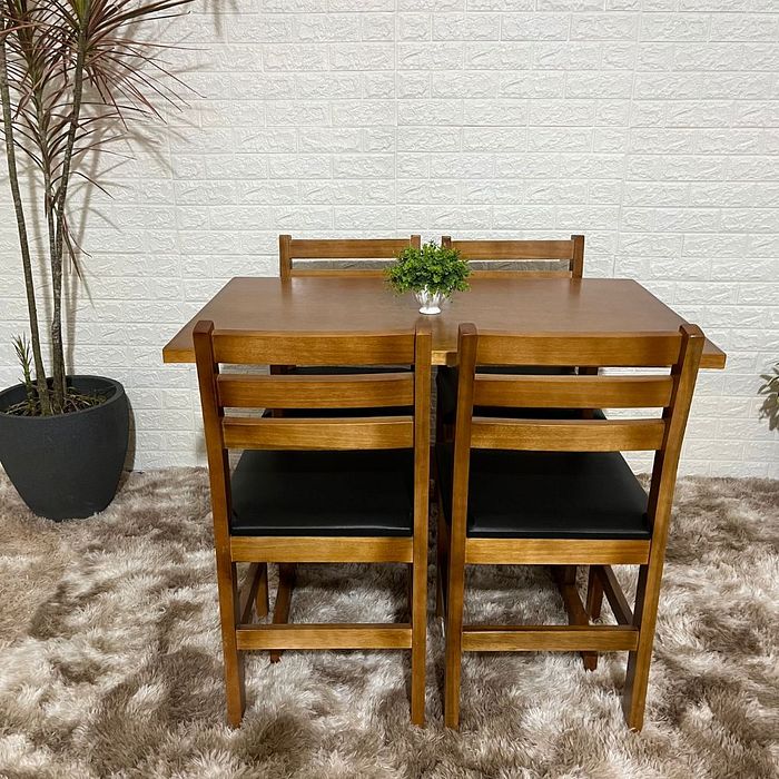 Conjunto Fixo 110x70 Mesa com 4 Cadeiras Estofadas