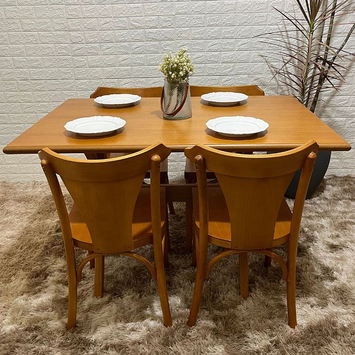 Mesa X 120x80 Com 4 Cadeiras Italia de Madeira Maciça Mel Tauari