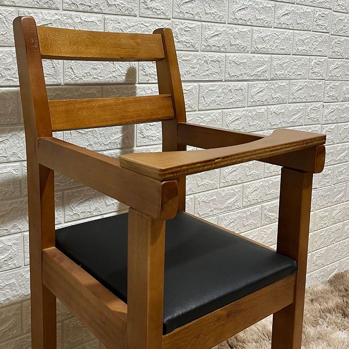 Cadeira de Alimentação  Infantil Estofada