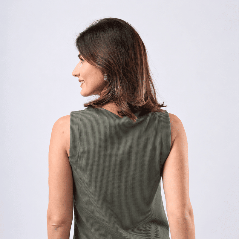 Blusa Regata com Babado Sirocco - Oliva Noir - look completo com sugestão de combinação