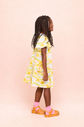 Vestido com bolsos laterais