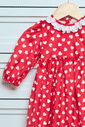 Vestido vermelho com corações brancos