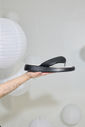 TOKYO - CHINELO FLATFORM PRETO E BRANCO TOKYO - CHINELO FLATFORM PRETO E BRANCO