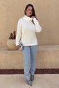BLUSA TRICÔ GOLA ROLE - OFF WHITE