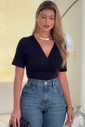BLUSA JUSTA TRANSPASSADA - PRETA