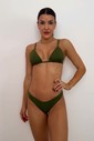 Conjunto: TOP LOLA E CALCINHA ASA DELTA EXÉRCITO Conjunto: TOP LOLA E CALCINHA ASA DELTA EXÉRCITO