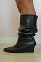 Bota Slouchy Thaise Preta