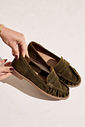 NAOKO - MOCASSIM FEMININO CAMURÇA VERDE MILITAR NAOKO - MOCASSIM FEMININO CAMURÇA VERDE MILITAR