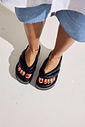 SAKURA - CHINELO FLATFORM TIRAS PUFFER PRETO SAKURA - CHINELO FLATFORM TIRAS PUFFER PRETO