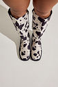 MEL - BOTA FEMININA CANO LONGO VACA PRETO E BRANCO