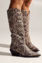 JORDANA - BOTA FEMININA COUNTRY CANO LONGO COBRA JORDANA - BOTA FEMININA COUNTRY CANO LONGO COBRA