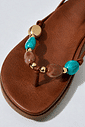 jasmim-sandalia-papete-pedras-camel Detalhe das pedrarias da Sandália Feminina Jasmim camel