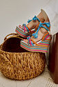 califa-sandalia-feminina-amarraçao-multicolorida Sandália feminina Califa multicolorida com tiras para amarração