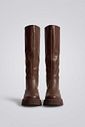 zuna-bota-feminina-cano-longo-tratorada-marrom Par de botas femininas cano longo tratorada marrom ZUNA