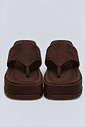 chinelo-flatform-feminino-camurca-marrom-buzios Chinelo flatform feminino camurça marrom Búzios - par visto de frente em fundo branco