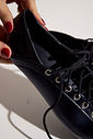 AKILA - SAPATILHA SNEAKERINA FEMININA CADARÇOS PRETA AKILA - SAPATILHA SNEAKERINA FEMININA CADARÇOS PRETA