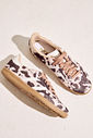 OTAVIA - TÊNIS FEMININO CADARÇOS VACA OFF WHITE COM MARROM OTAVIA - TÊNIS FEMININO CADARÇOS VACA OFF WHITE COM MARROM