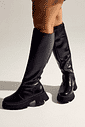 ZUNA - BOTA FEMININA CANO LONGO TRATORADA PRETA