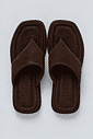 chinelo-flatform-feminino-camurca-marrom-buzios Chinelo flatform feminino camurça marrom Búzios - par visto de cima mostrando a palmilha com a marca hitzz
