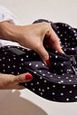 SAKURA - CHINELO FLATFORM POÁ TIRAS PUFFER PRETO E BRANCO