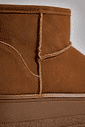 HIORI - BOTA FEMININA PELUCIADA COURO BEGE HIORI - BOTA FEMININA PELUCIADA COURO BEGE