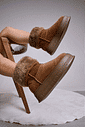 ANDY - BOTA FEMININA PELUCIADA CAMURÇA CAMEL ANDY - BOTA FEMININA PELUCIADA CAMURÇA CAMEL