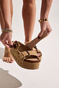 OSAKA - TAMANCO FLATFORM FEMININO FIVELAS BEGE OSAKA - TAMANCO FLATFORM FEMININO FIVELAS BEGE