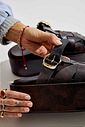 AURA - CLOG FEMININO PLATAFORMA MARROM AURA - CLOG FEMININO PLATAFORMA MARROM