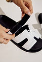 ZALICA - PAPETE ANATÔMICA FEMININA VELCRO BRANCO ZALICA - PAPETE ANATÔMICA FEMININA VELCRO BRANCO