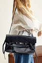 BOLSA FEMININA COURO OMBRO PRETO - VICK