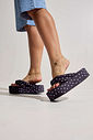 SAKURA - CHINELO FLATFORM POÁ TIRAS PUFFER PRETO E BRANCO