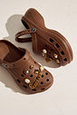 SIA - CHINELO BABUCHE FEMININO COM PINS MARROM SIA - CHINELO BABUCHE FEMININO COM PINS MARROM