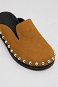 EMMA - CLOG FEMININO TACHAS COURO BEGE EMMA - CLOG FEMININO TACHAS COURO BEGE
